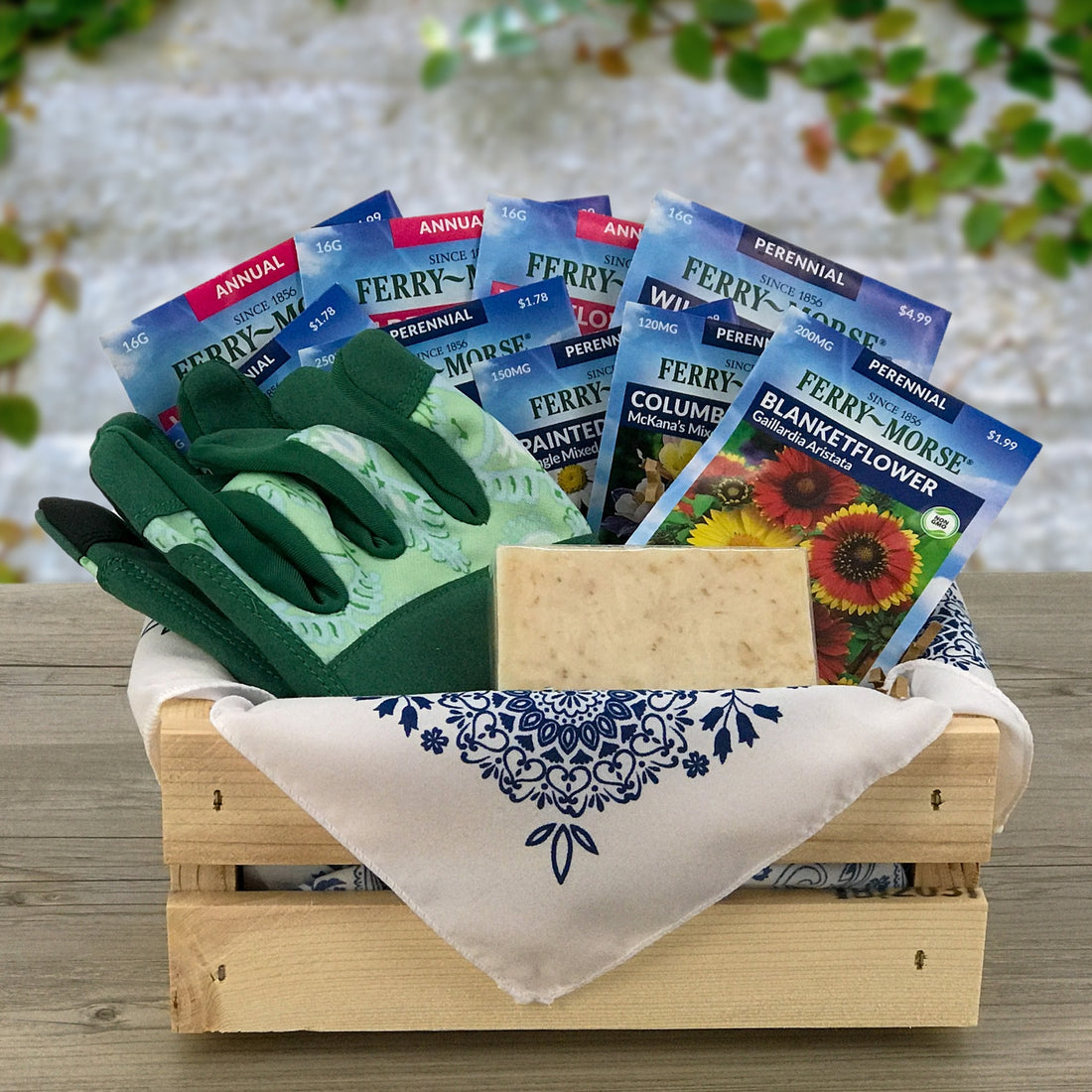 How to make a gift basket for a friend