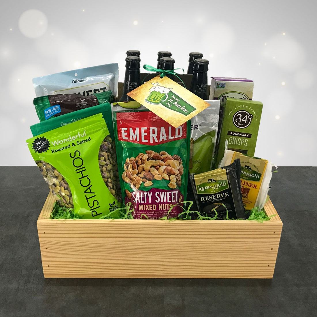 Wooden crates in seasonal marketing: Elevate your brand all year round